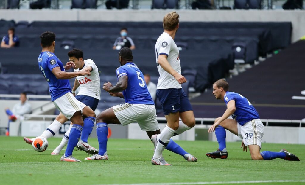 Leicester đang sa sút phong độ rất nghiêm trọng mùa này