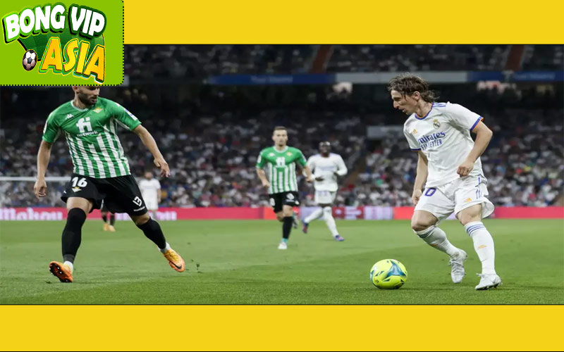 Soi kèo Real Madrid vs Real Betis Ngày 02/09/2024